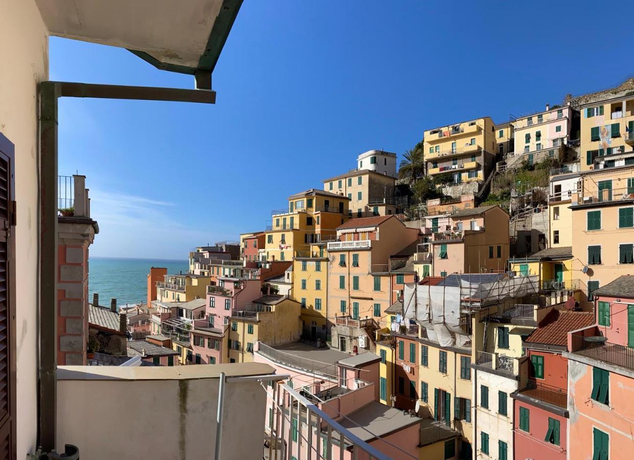 Shanti 1 - Terrace Apartment Riomaggiore Exteriör bild
