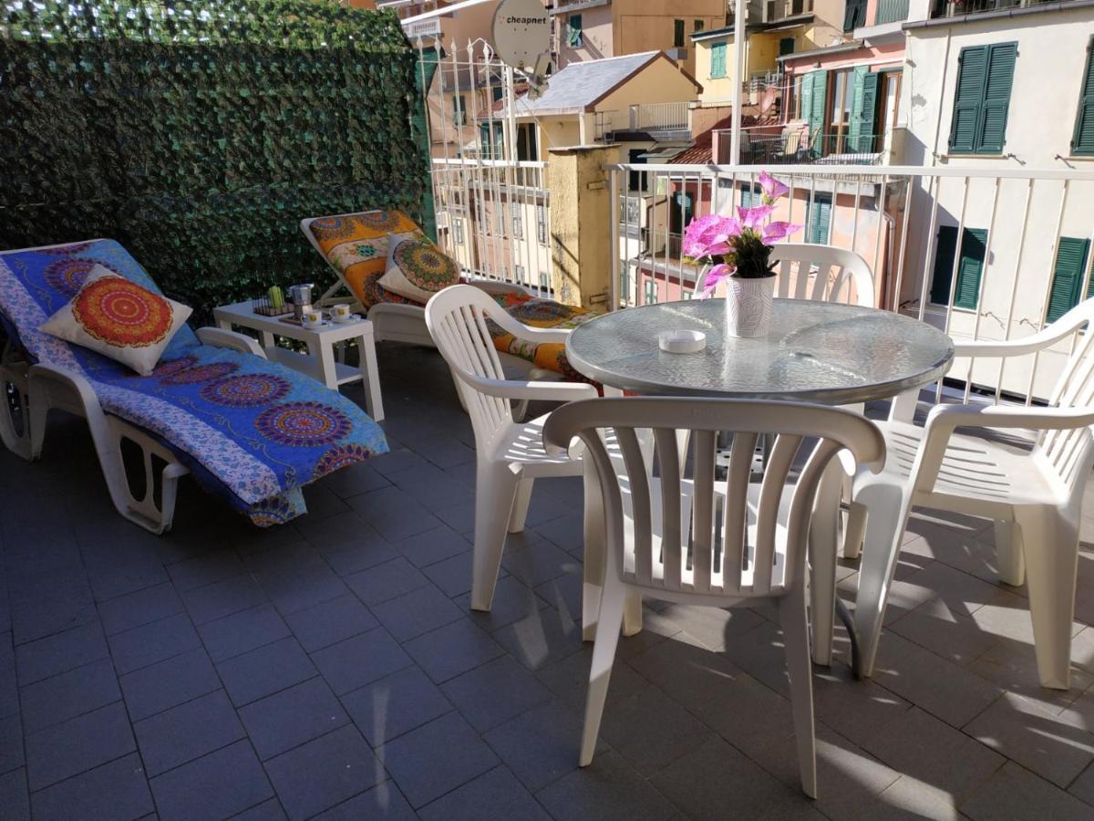 Shanti 1 - Terrace Apartment Riomaggiore Exteriör bild