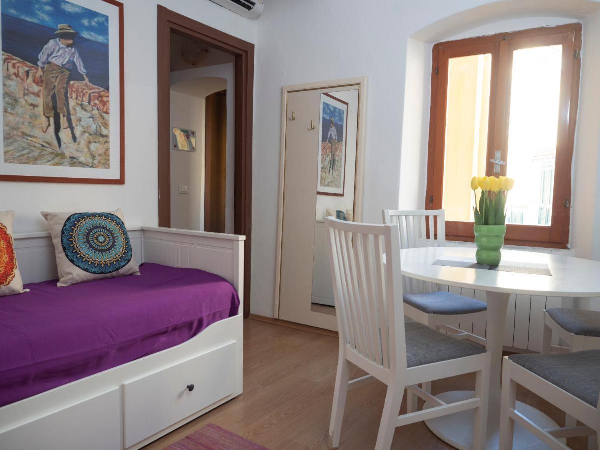 Shanti 1 - Terrace Apartment Riomaggiore Exteriör bild