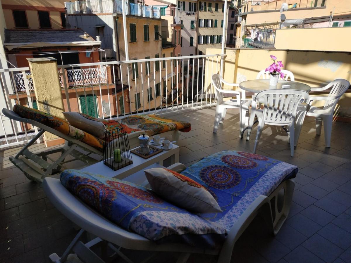 Shanti 1 - Terrace Apartment Riomaggiore Exteriör bild