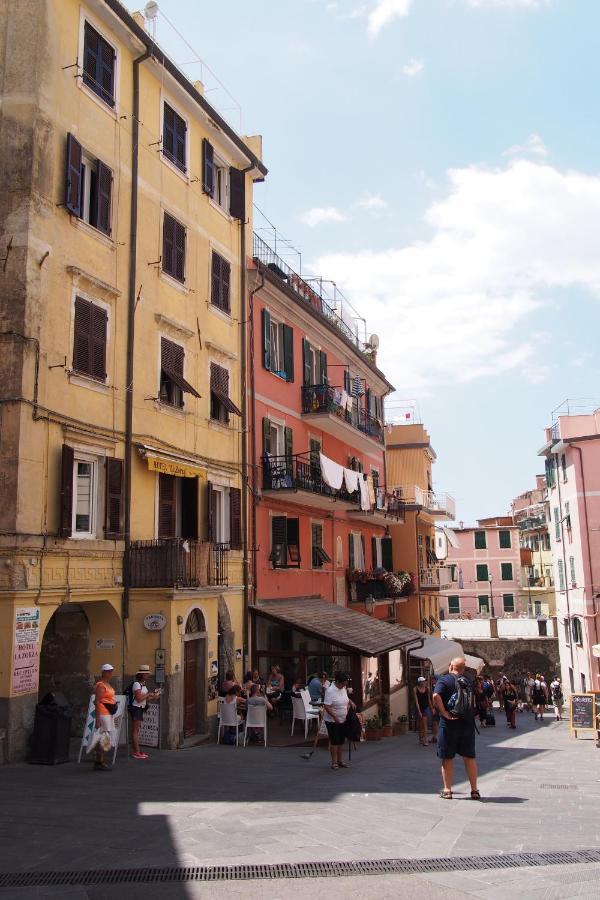 Shanti 1 - Terrace Apartment Riomaggiore Exteriör bild