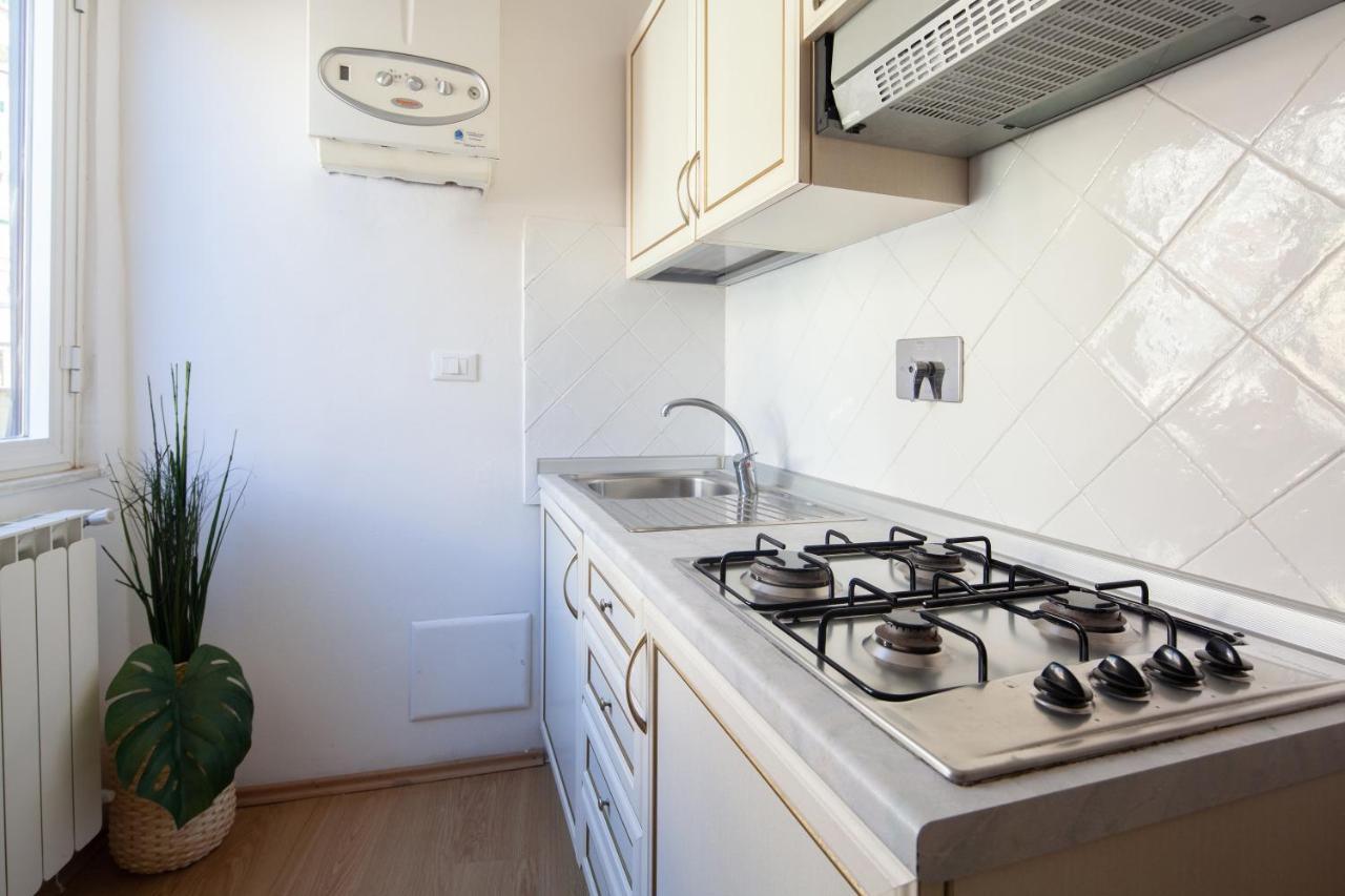 Shanti 1 - Terrace Apartment Riomaggiore Exteriör bild