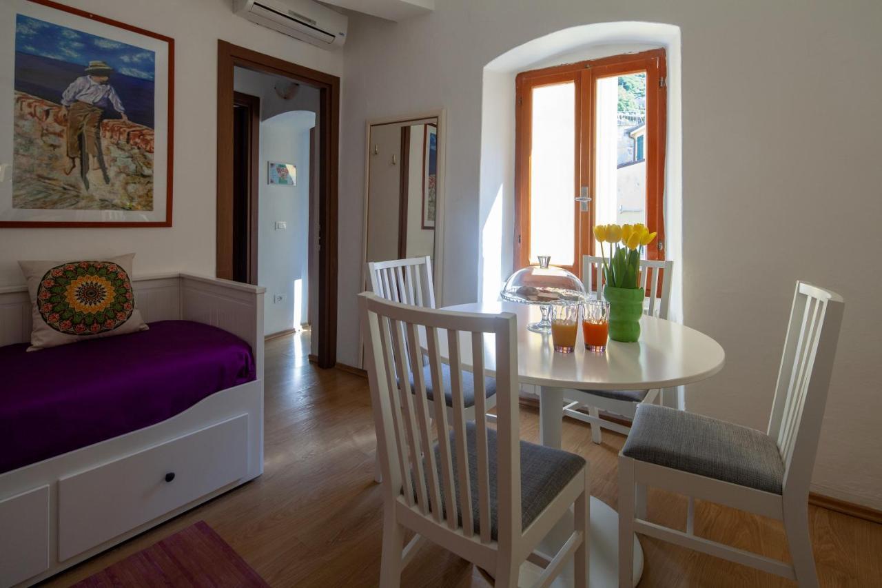 Shanti 1 - Terrace Apartment Riomaggiore Exteriör bild