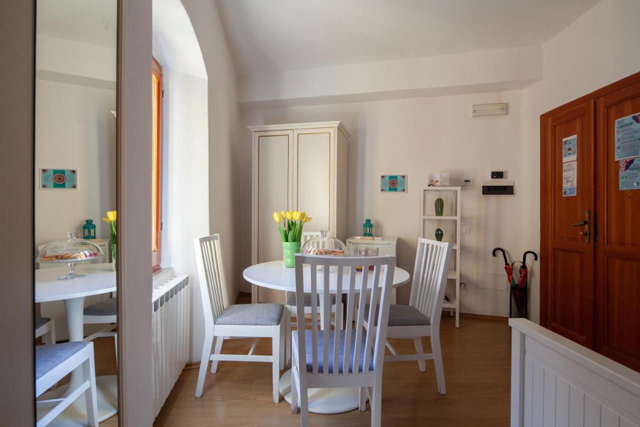 Shanti 1 - Terrace Apartment Riomaggiore Exteriör bild