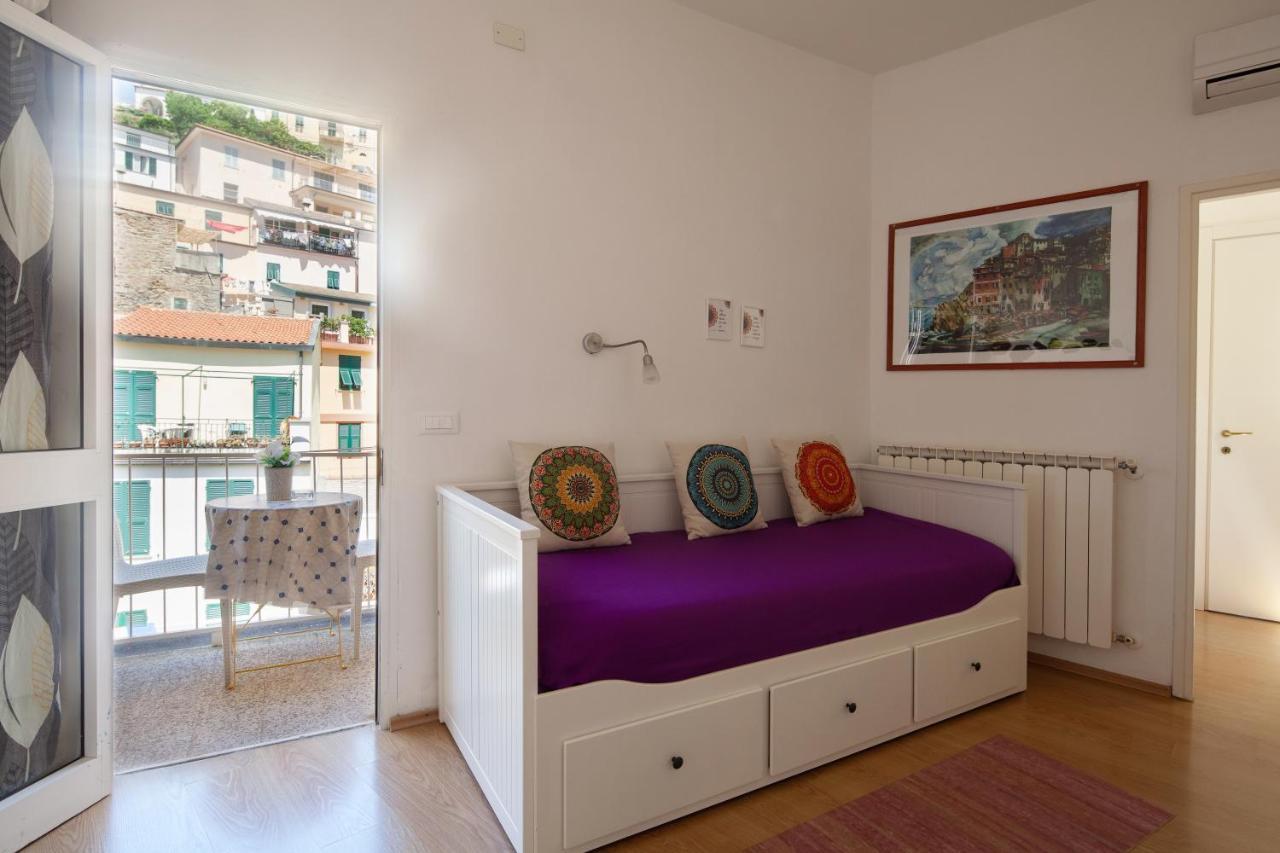 Shanti 1 - Terrace Apartment Riomaggiore Exteriör bild
